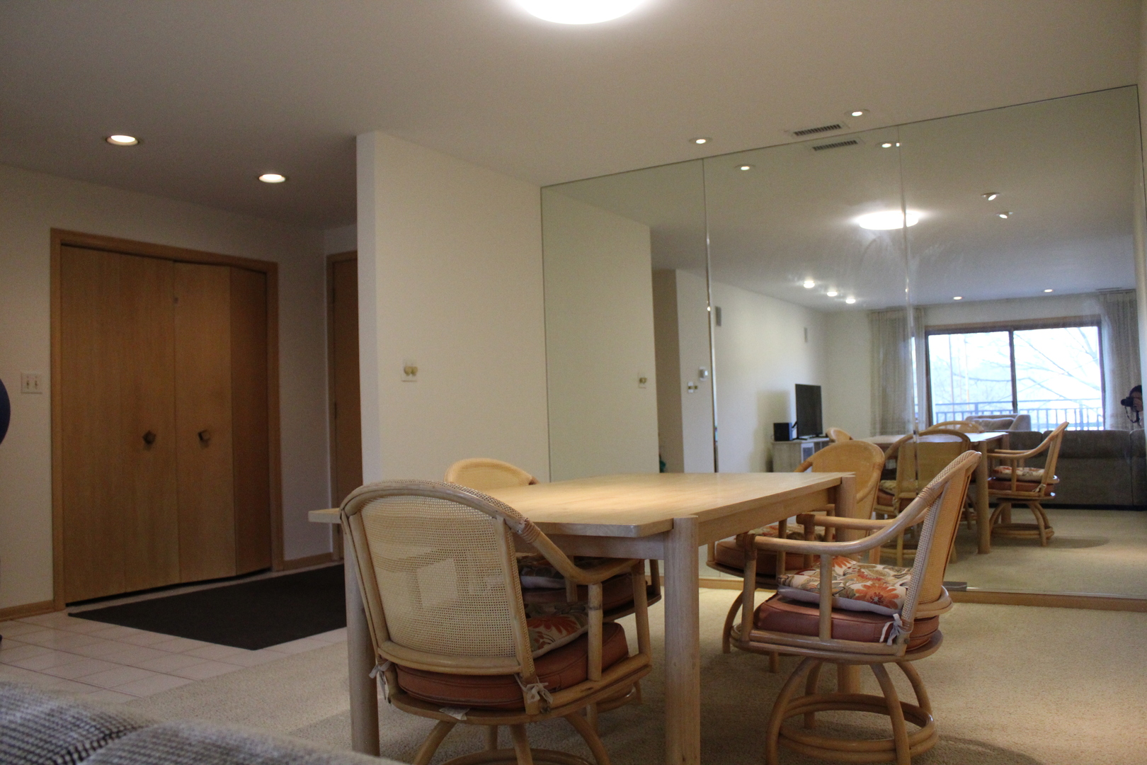 1000 Deerfield Road, Unit 304 Highland Park, IL 60035 - Photo 7 of 30