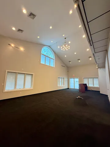 $1,899,500 | 1376 Highway 1, York, ME 03902