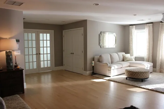 $1,899,500 | 1376 Highway 1, York, ME 03902