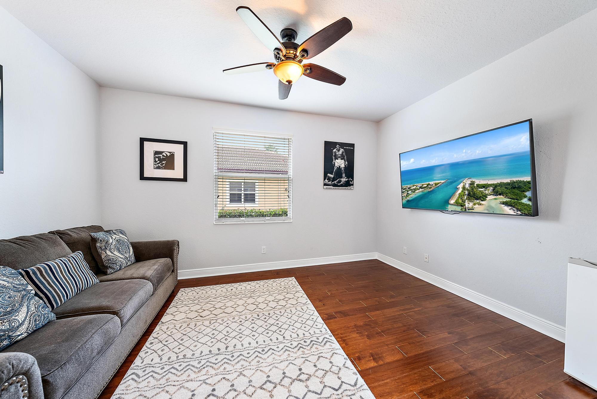 168 Manor Circle Jupiter, FL 33458 - Photo 31 of 63 Bedroom