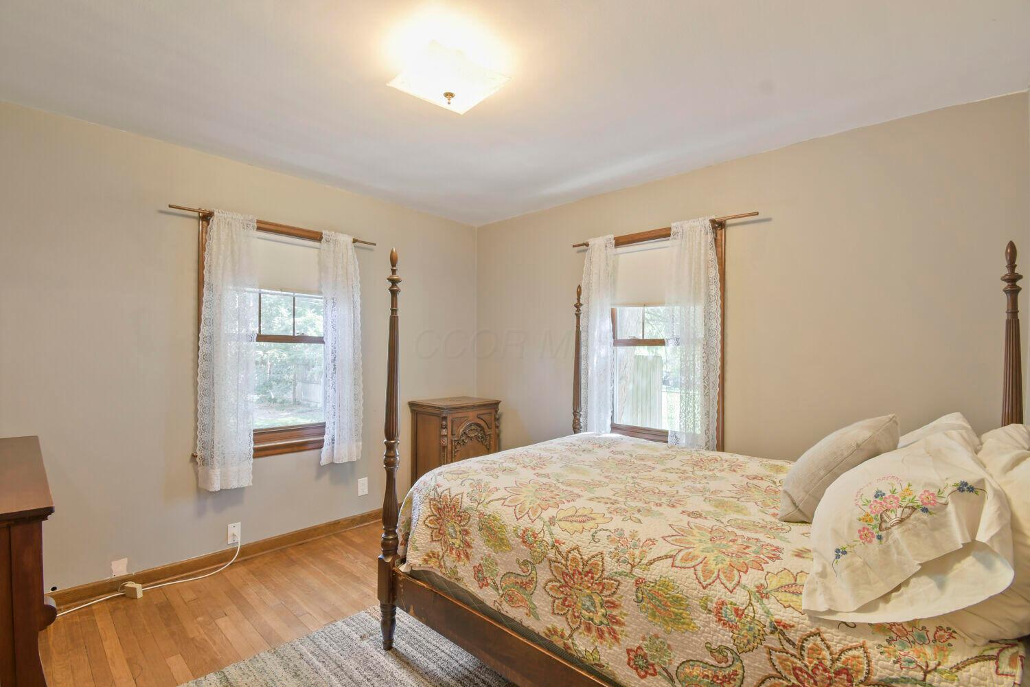 2732 Minerva Lake Road Columbus, OH 43231 - Photo 18 of 29 BEDROOM 2
