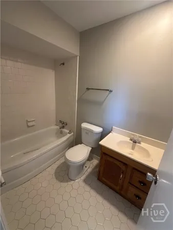 $2,300 | 29 Ventura Boulevard, Savannah, GA 31419