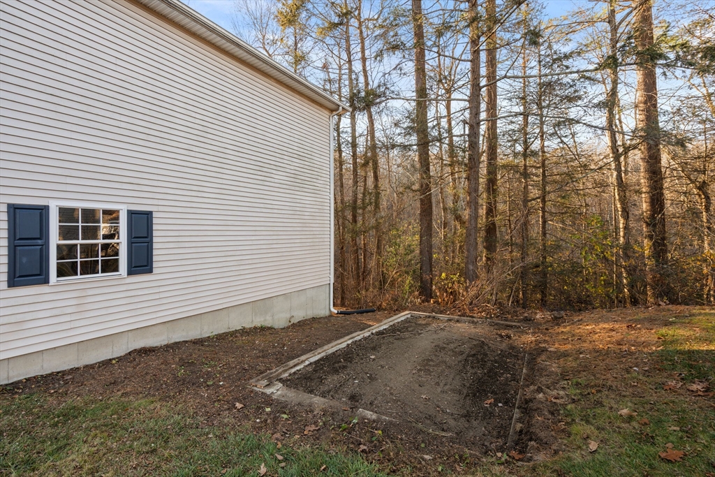 89 Jarvis Avenue Holyoke, MA 01040 - Photo 8 of 27 a view of a backyard with pathway