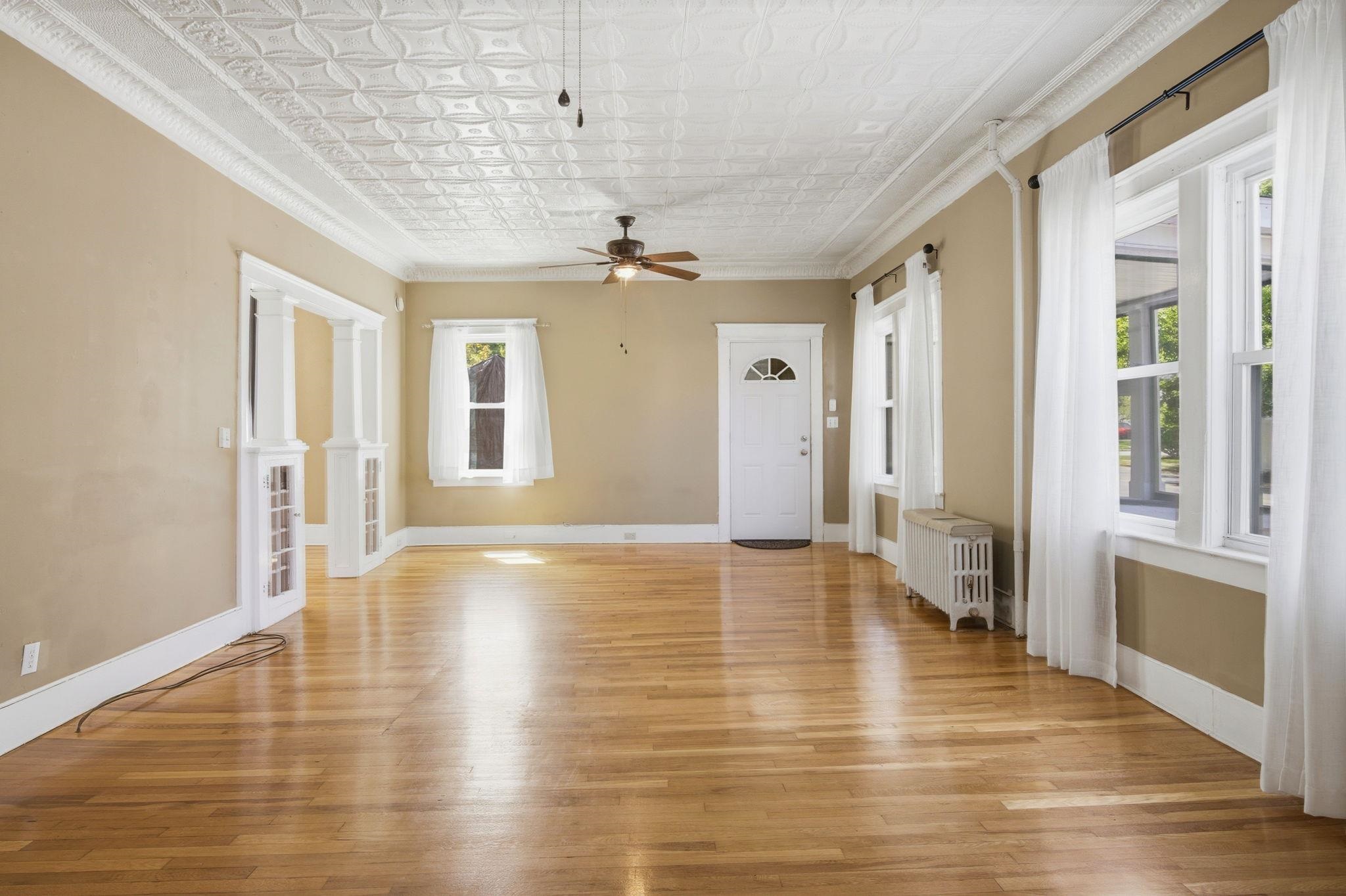 18 Fifield Street Nashua, NH 03060 - Photo 12 of 36