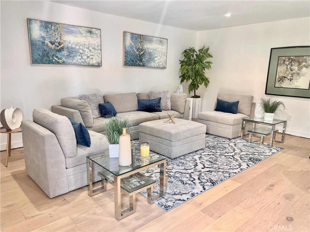 6118 Longridge Avenue Valley Glen, CA 91401 - Photo 39 of 42 a living room with furniture