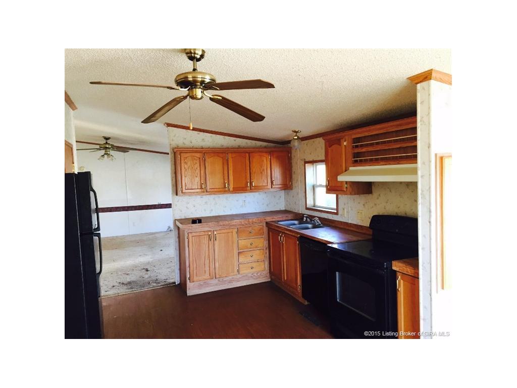 6921 East Hurst Road Pekin, IN 47165 - Photo 3 of 10