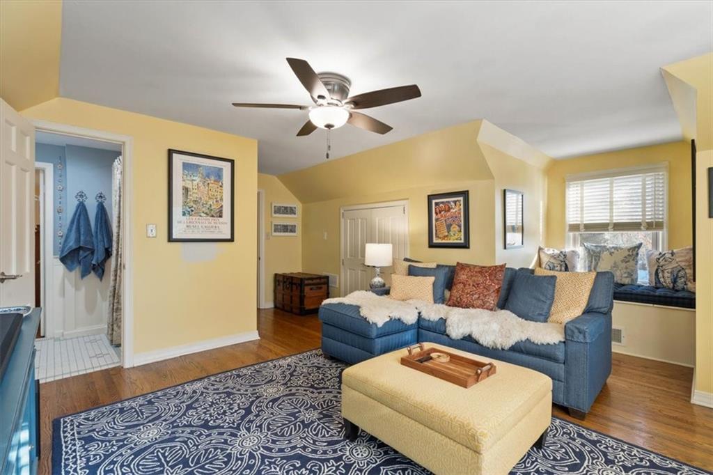5426 Mission Road Fairway, KS 66205 - Photo 24 of 40