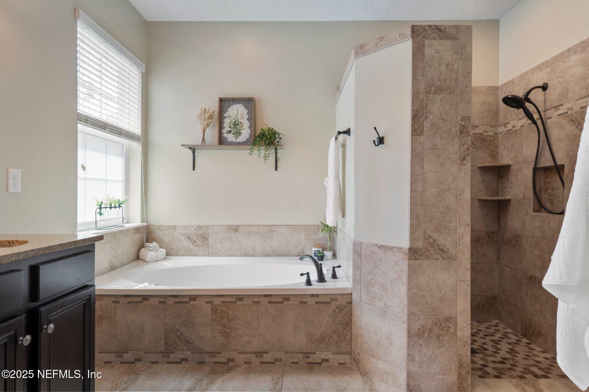 433 Ralph Street Orange Park, FL 32073 - Photo 23 of 35 Primary Bath
