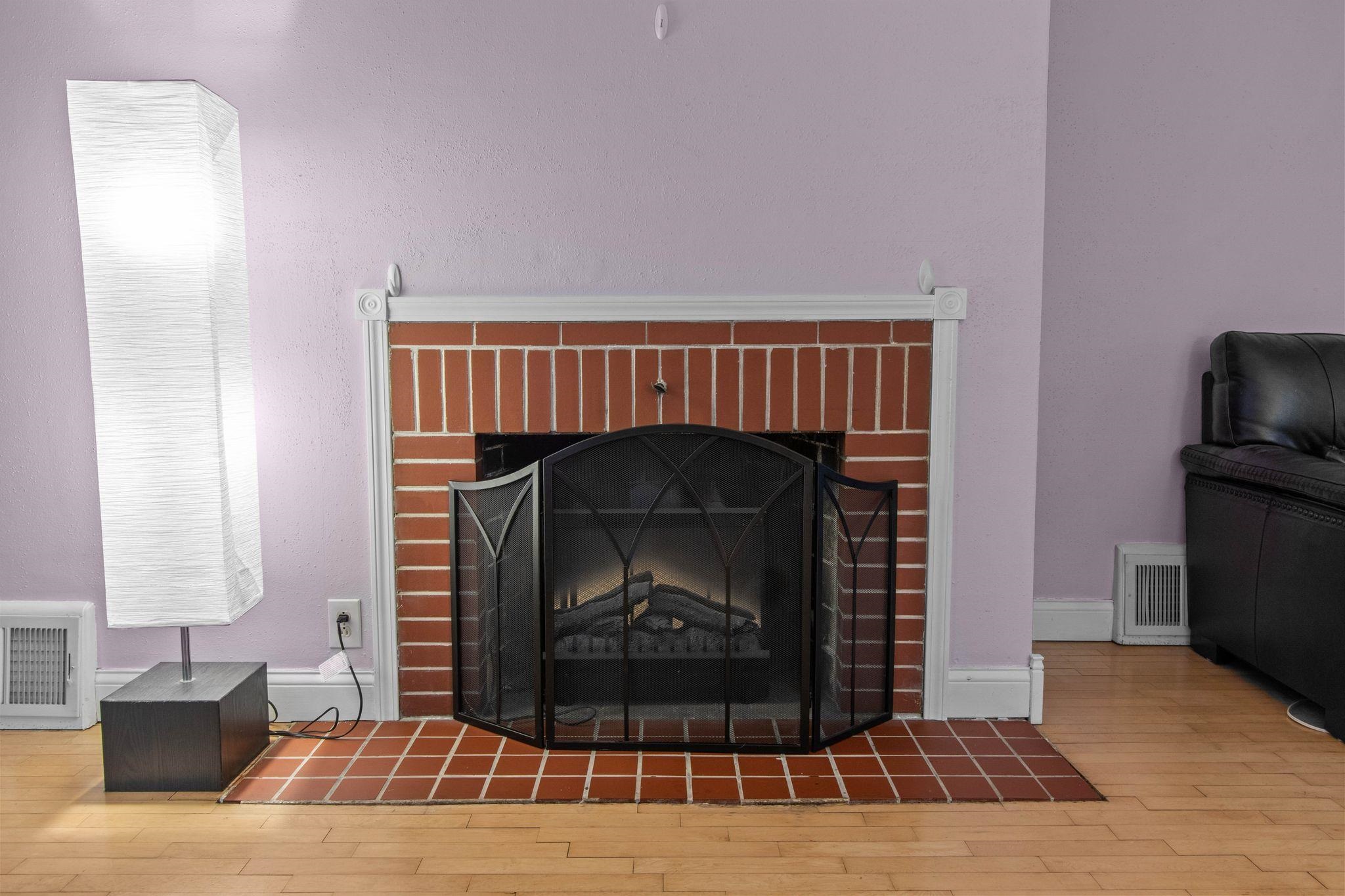 2436 Hickory Lane Appleton, WI 54915 - Photo 11 of 31