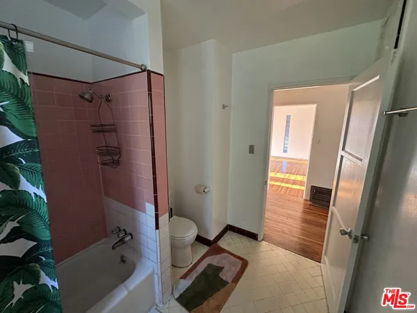 $4,500 | 4001 Chevy Chase Drive, Los Angeles, CA 90039