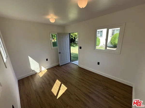$4,500 | 4001 Chevy Chase Drive, Los Angeles, CA 90039