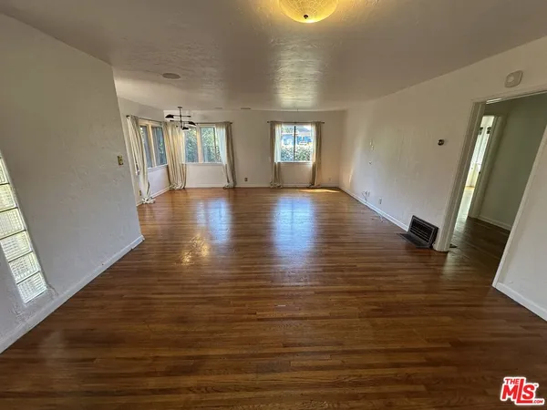 $4,500 | 4001 Chevy Chase Drive, Los Angeles, CA 90039