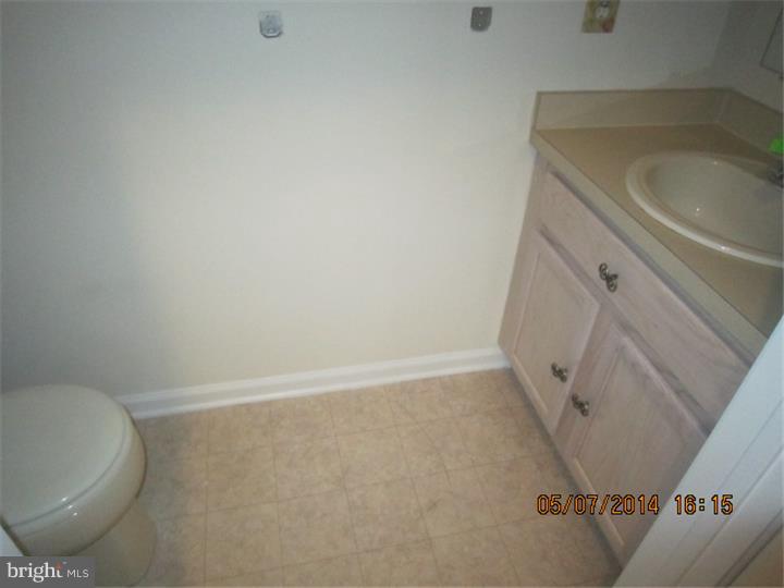 61 Threadleaf Terrace Burlington, NJ 08016 - Photo 8 of 19