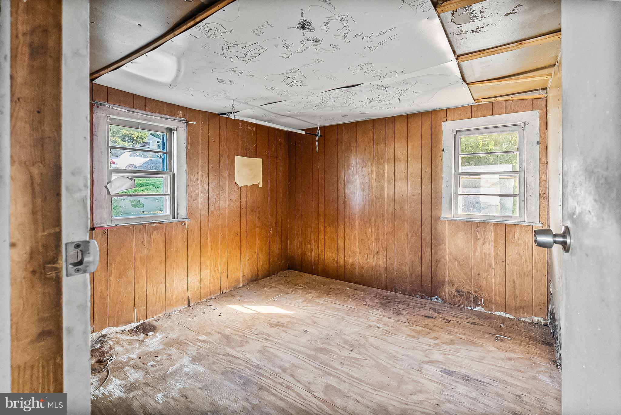 1211 Van Bibber Road Edgewood, MD 21040 - Photo 6 of 25 an empty room with windows