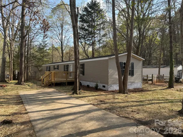 $199,900 | 1162 Stateline Road, Clover, SC 29710