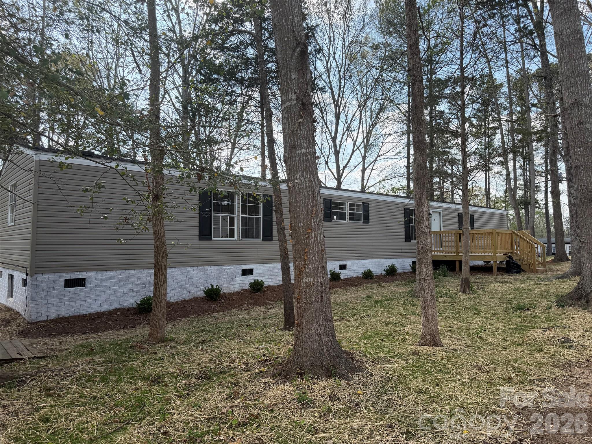 1162 Stateline Road Clover, SC 29710 - Photo 5 of 21