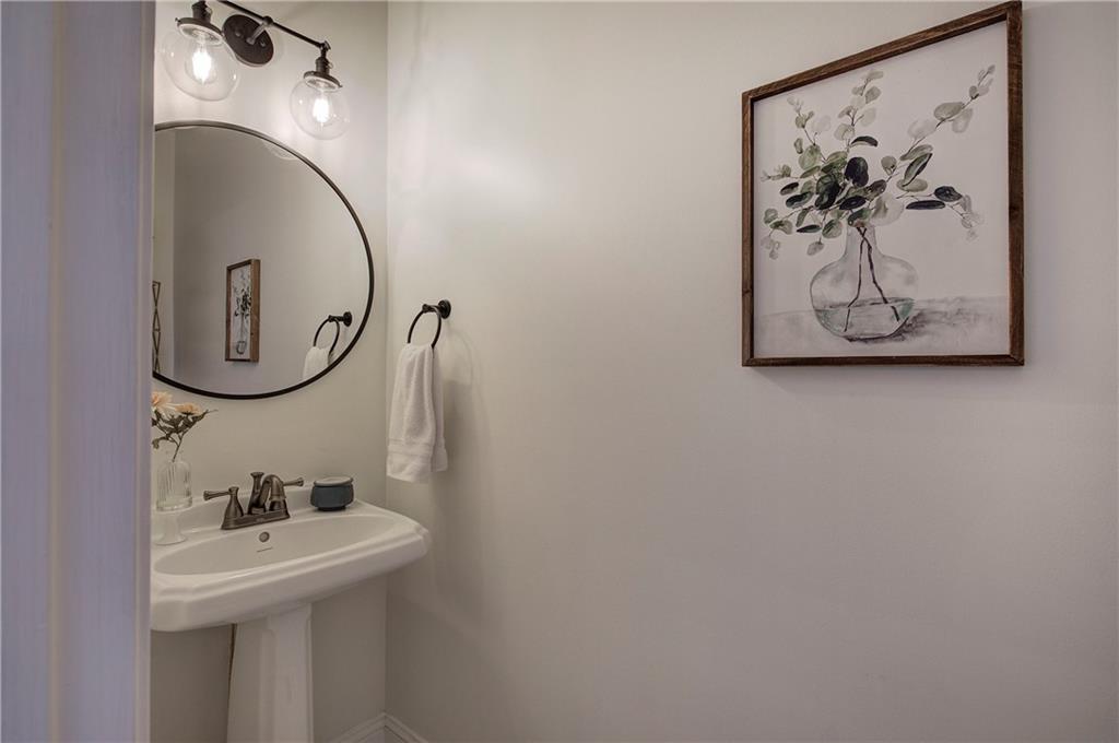 16 Thunderhawk Lane Rydal, GA 30171 - Photo 13 of 37 a bathroom with a sink and a mirror