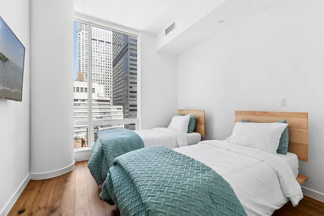 $2,250,000 | 325 Lexington Avenue, Unit 22C | Murray Hill