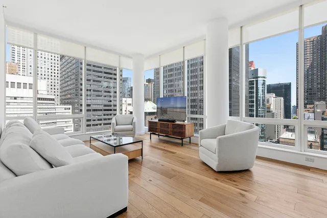 $2,250,000 | 325 Lexington Avenue, Unit 22C | Murray Hill