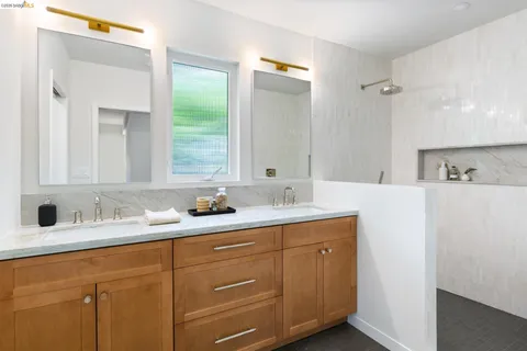 $1,695,000 | 106 Rheem Boulevard, Orinda, CA 94563