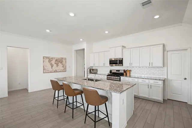 $2,950 | 19102 Brazos Bend Park Drive, Cypress, TX 77433