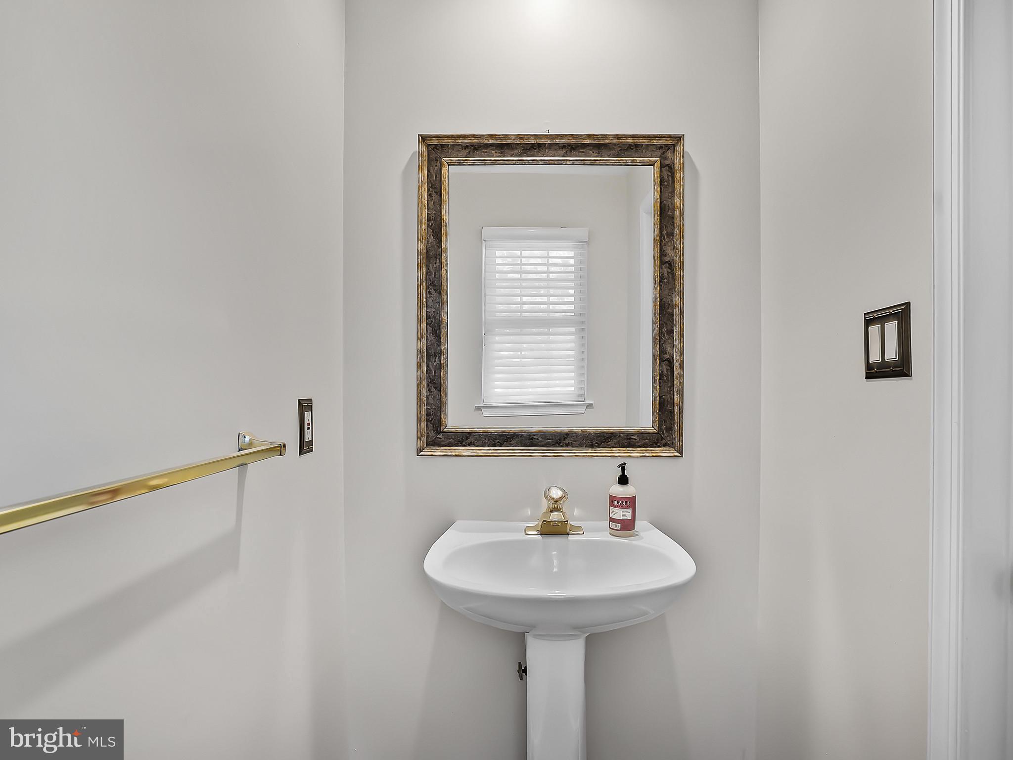 16820 Centerfield Way Olney, MD 20832 - Photo 5 of 48 Half Bath