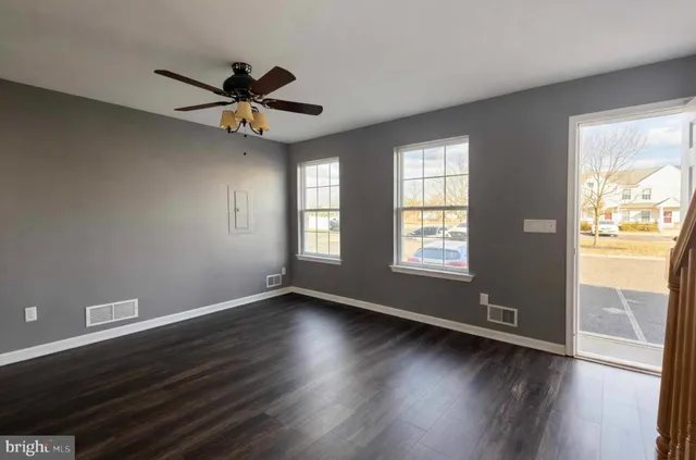 $2,000 | 107 Jamestown Boulevard, Hammonton, NJ 08037