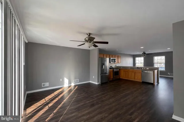 $2,000 | 107 Jamestown Boulevard, Hammonton, NJ 08037