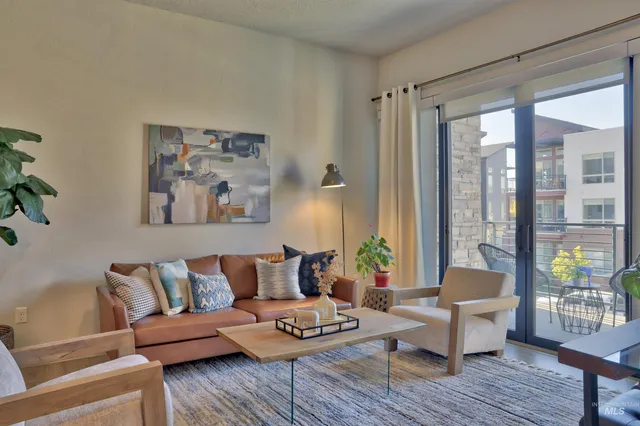 $369,900 | 3850 East Haystack Street, Unit 210, Boise, ID 83716