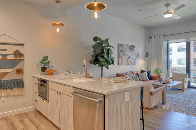 $369,900 | 3850 East Haystack Street, Unit 210, Boise, ID 83716