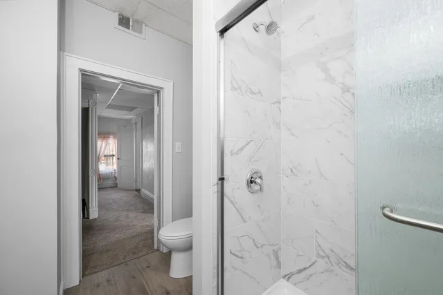 $1,300 | 1703 Brady Street, Davenport, IA 52803