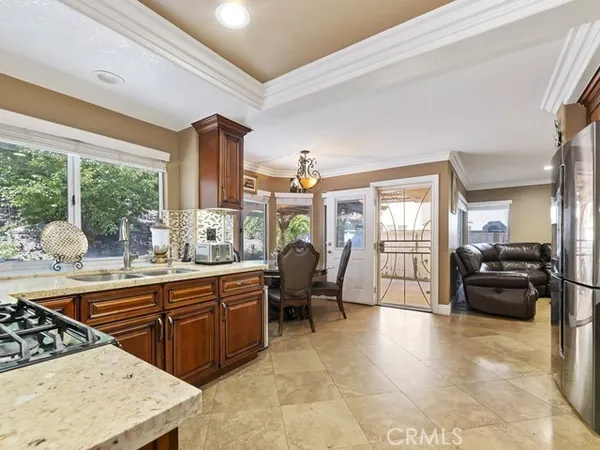 $884,995 | 2220 Bloomfield Lane, Corona, CA 92882