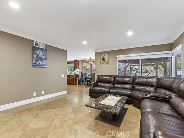 $884,995 | 2220 Bloomfield Lane, Corona, CA 92882