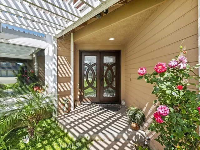 $899,500 | 2220 Bloomfield Lane, Corona, CA 92882