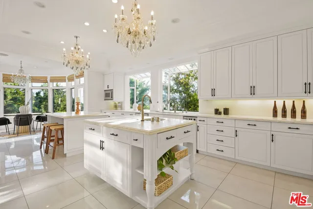 $12,400,000 | 11730 Stonehenge Lane, Los Angeles, CA 90077