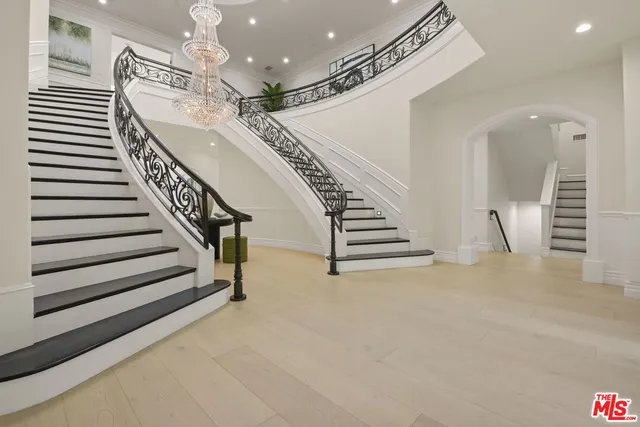 $12,400,000 | 11730 Stonehenge Lane, Los Angeles, CA 90077