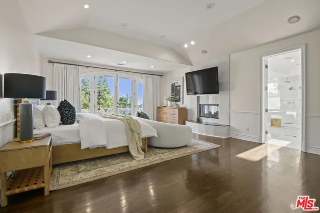 $12,400,000 | 11730 Stonehenge Lane, Los Angeles, CA 90077