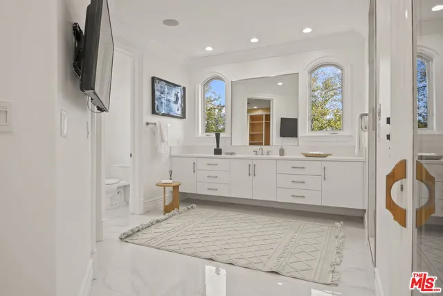 $12,400,000 | 11730 Stonehenge Lane, Los Angeles, CA 90077