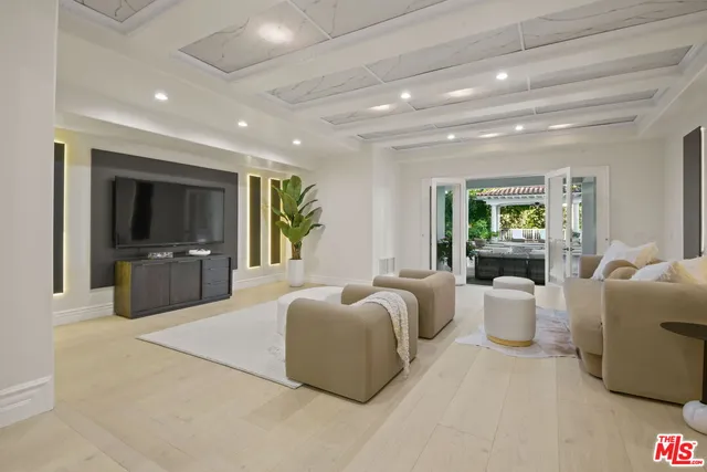 $12,400,000 | 11730 Stonehenge Lane, Los Angeles, CA 90077