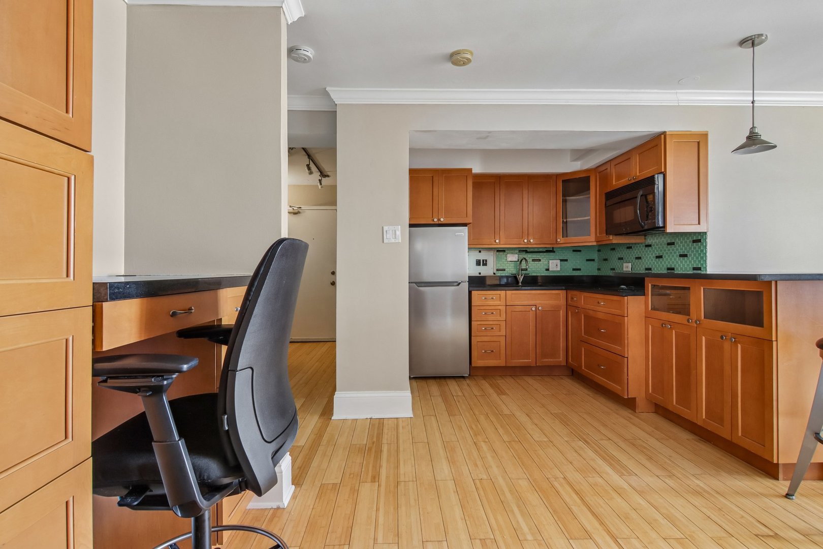 2909 North Sheridan Road, Unit 1201 Chicago, IL 60657 - Photo 10 of 32