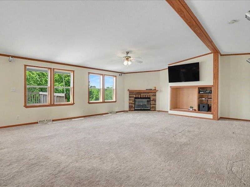 874 Rock Cut Road Hazel Green, WI 53811 - Photo 7 of 36