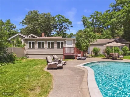 $689,000 | 45 Park Street, Norfolk, MA 02056