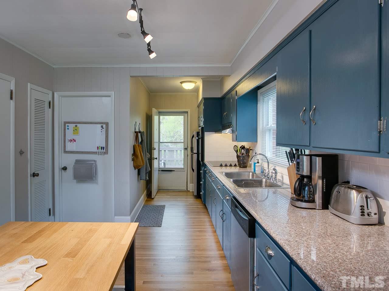 3527 Hope Valley Road Durham, NC 27707 - Photo 10 of 29 Gallery Image 10