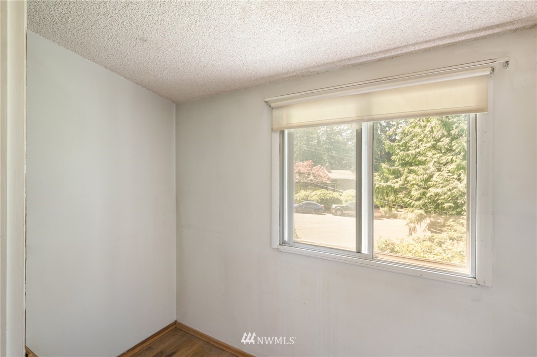 749 15th Way Southwest Edmonds, WA 98020 - Photo 14 of 24 Gallery Image 14