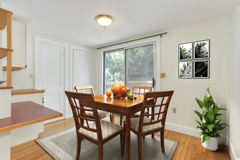 95 Oakdale Road Newton, MA 02461 - Photo 6 of 14