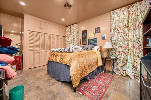 $450,000 | 3803 Pecan Drive, Alexandria, LA 71302