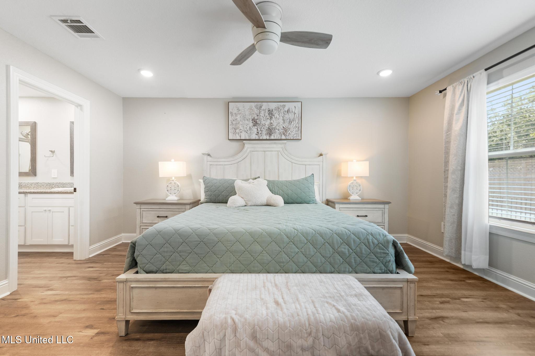 120 Pointe Breeze Way Biloxi, MS 39531 - Photo 12 of 32 011