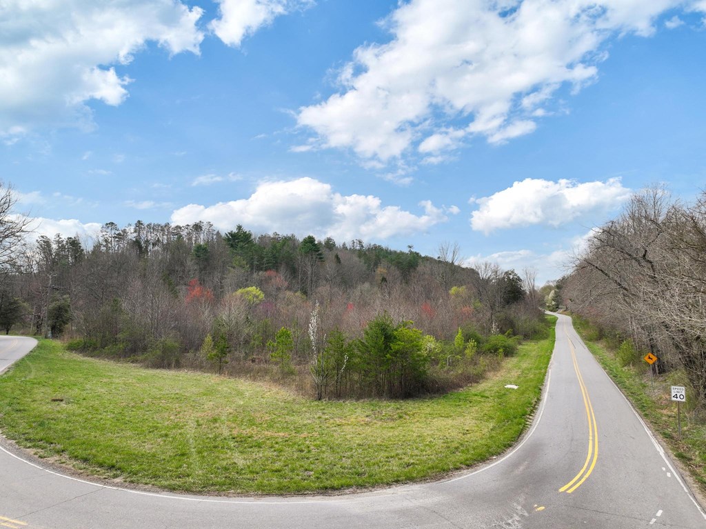 1304 Pleasant Valley Road Murphy, NC 28906 - Photo 14 of 15 Gallery Image 14