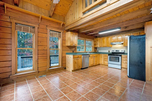 $425,000 | 106 Tar Kiln Road, Jasper, TN 37347