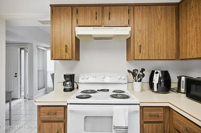 $187,990 | 31 Oxford Lane, Palm Coast, FL 32137